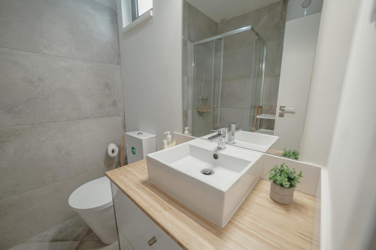 Mezzanine Stylish Apartments By Vacationy Porto Ngoại thất bức ảnh