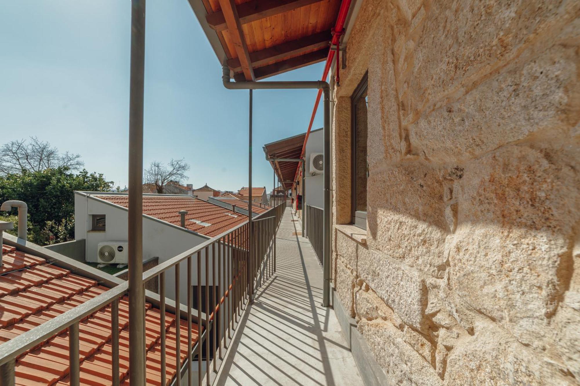 Mezzanine Stylish Apartments By Vacationy Porto Ngoại thất bức ảnh